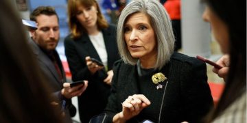 Ernst demands $2T in federal cuts, urges Trump team to ‘make DC squeal’ amid shutdown fight