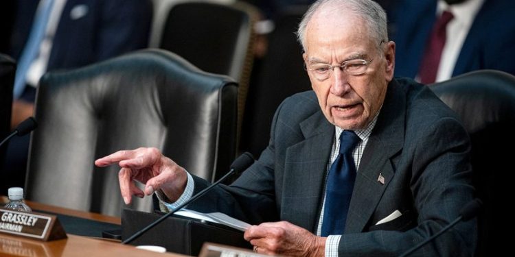 Federal judges acknowledge court ruling errors tied to staffers’ AI use after Grassley inquiry