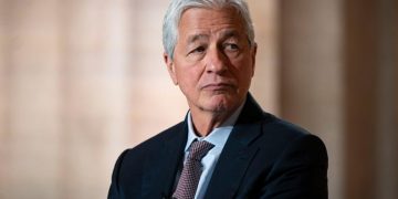 Trump sues JPMorgan Chase and CEO Jamie Dimon for $5B over alleged ‘debanking’