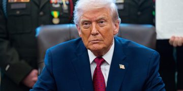 Bipartisan lawmakers propose bill to block military action against NATO members amid threats to take Greenland